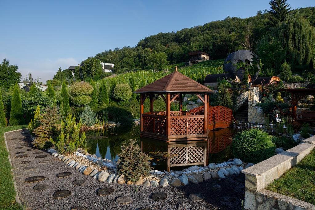 Tokaj Zlata Putna - Restaurant & Pension Vinicky Luaran gambar